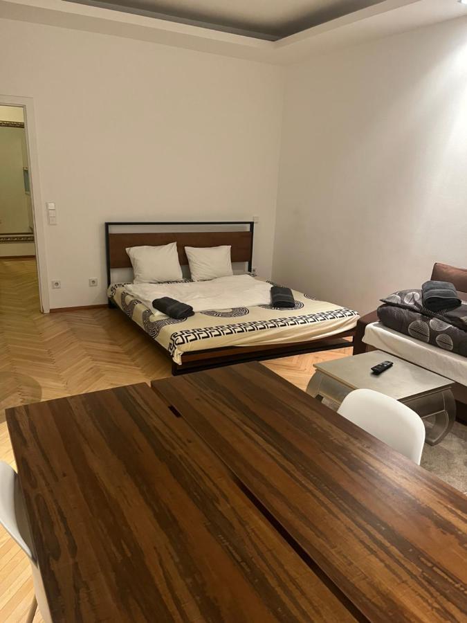 Schöne Wohnung in der Wiener Innenstadt Exterior foto