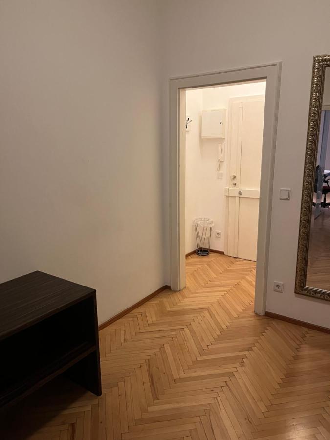 Schöne Wohnung in der Wiener Innenstadt Exterior foto